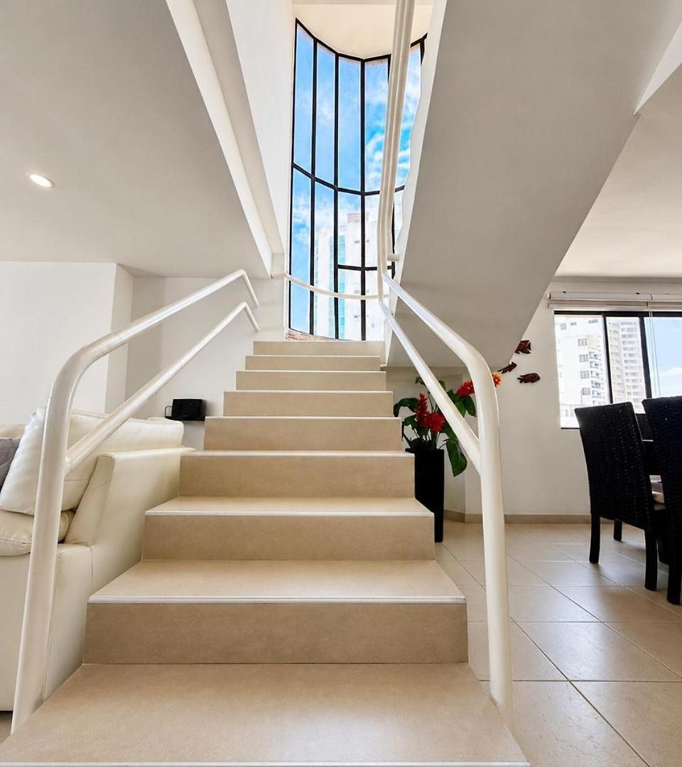 Oceanfront Duplex With Balcony El Laguito *
