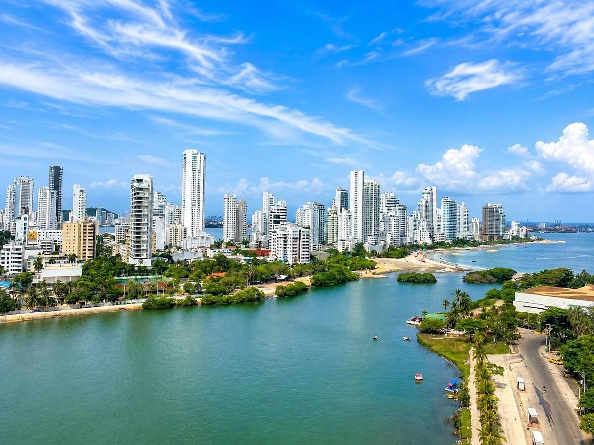 Oceanfront Duplex With Balcony El Laguito Apartamento Cartagena