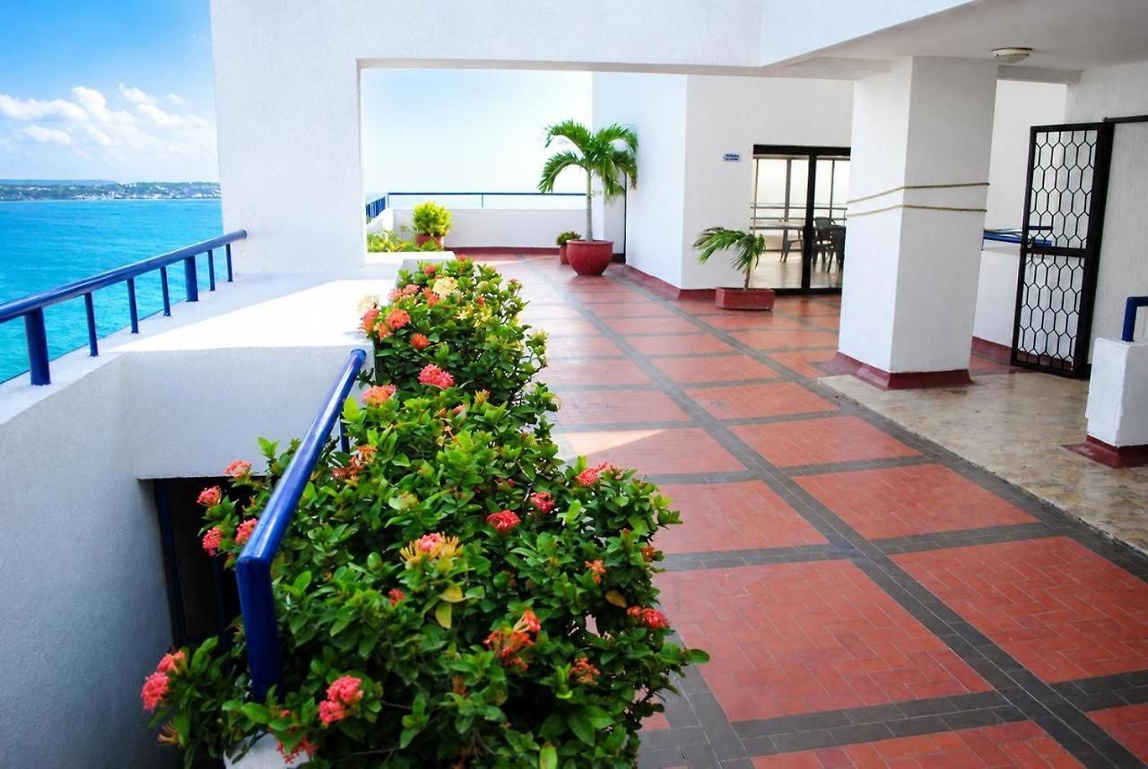 Oceanfront Duplex With Balcony El Laguito Apartamento *