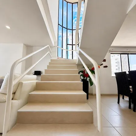 Oceanfront Duplex With Balcony El Laguito *